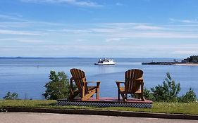 Motel et Chalets bo-Fleuve Evangeline